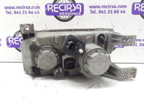 Right headlight HYUNDAI TRAJET (FO) 2.0 | BP9466510C29 