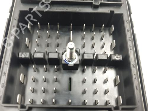 Fuse box CHEVROLET CAPTIVA (C100, C140) 2.0 D 4WD | BP33538623E1 - Image 8