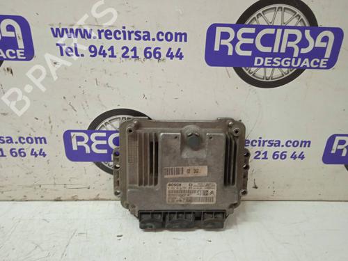 Used Engine control unit (ECU) PEUGEOT 206 Hatchback (2A/C) [1998-2012]  9475910