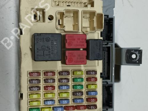 Used Fuse box ALFA ROMEO GT (937_) 1.9 JTD (937CXN1B) (150 hp) 9472981