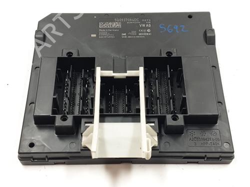 Used Electronic module Electronic module VW GOLF VII (5G1, BQ1, BE1, BE2) 1.6 TDI (115 hp) 39549441 39549441