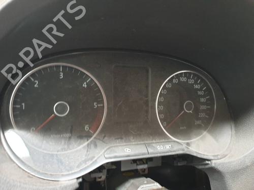 Used Instrument cluster VW POLO V (6R1, 6C1) [2009-2022]  15543023