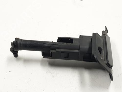 Used Headlight washer VW GOLF VII (5G1, BQ1, BE1, BE2) 1.6 TDI (105 hp) 31375326