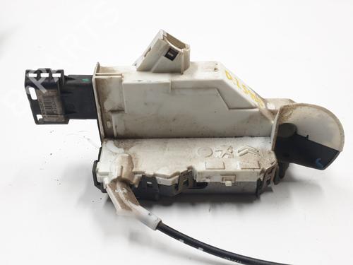 front-left-lock-peugeot-partner-mpv-5_-g_-1996-30303235 main image