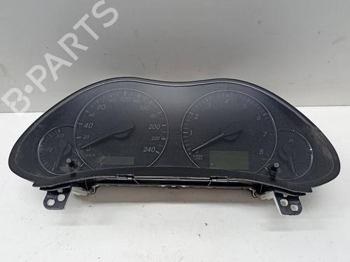 Used Instrument cluster TOYOTA AVENSIS Saloon (_T25_) [2003-2008]  9491939