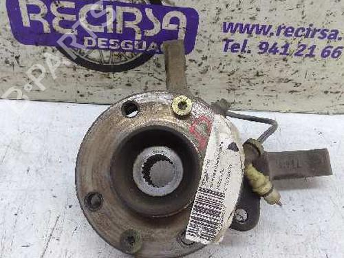 Used Right front steering knuckle RENAULT CLIO II (BB_, CB_) [1998-2016]  9472582