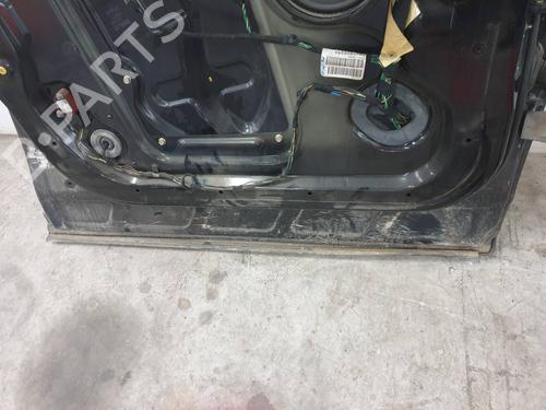 Left front door LAND ROVER RANGE ROVER SPORT I (L320) 2.7 D 4x4 | BP13940716C2 