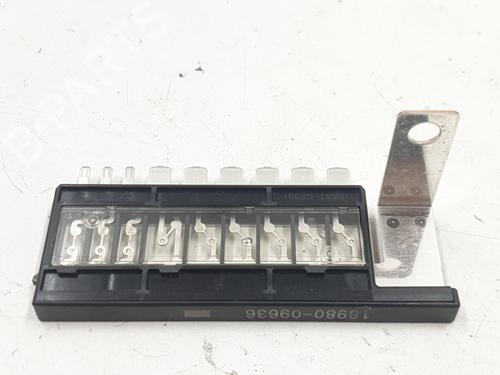 Used Fuse box Fuse box 38511998 38511998
