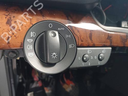 Commande de phare AUDI A4 B7 Avant (8ED) 2.7 TDI (180 hp) 15386684