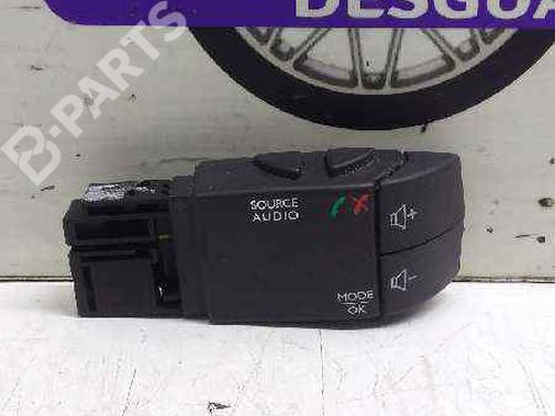 Stuurwielbediening RENAULT CLIO IV (BH_) [2012-2021]  9467599