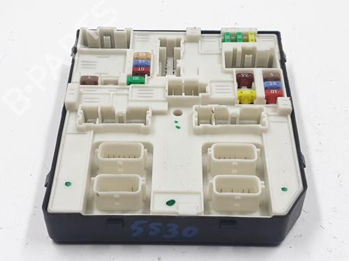 Used Fuse box Fuse box RENAULT MEGANE III Hatchback (BZ0/1_, B3_) 1.2 TCe (BZ2B, BZ11) (116 hp) 32718840 32718840