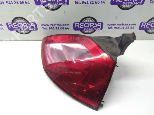 Used Right taillight RENAULT MEGANE II (BM0/1_, CM0/1_) [2001-2012]  9469608