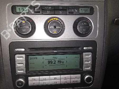 Engine control unit (ECU) VW TOURAN (1T1, 1T2)  | BP9474608M57 