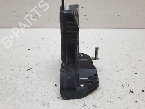 Rear right lock TOYOTA YARIS (_P13_) 1.5 Hybrid (NHP130_, NHP130) | BP24802707C99 