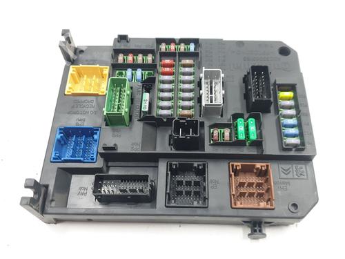 fuse-box-citroen-c4-ii-nc_-2009-37720225 main image