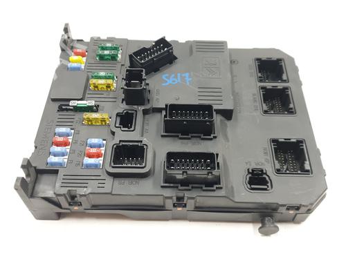 Used Fuse box Fuse box 36841162 36841162