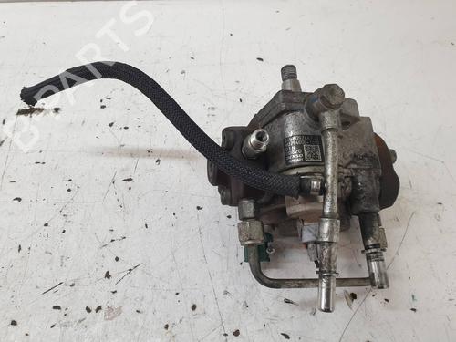 Used Injection pump OPEL ASTRA J (P10) [2009-2016]  25882417