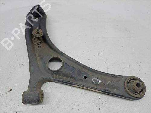 Used Right front suspension arm TOYOTA YARIS (_P1_) [1999-2005]  9463231
