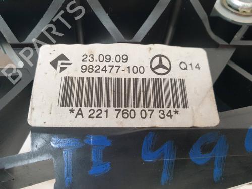 Rear left exterior door handle MERCEDES-BENZ S-CLASS (W221, V221) S 63 AMG (221.077, 221.177) | BP15515815C130 