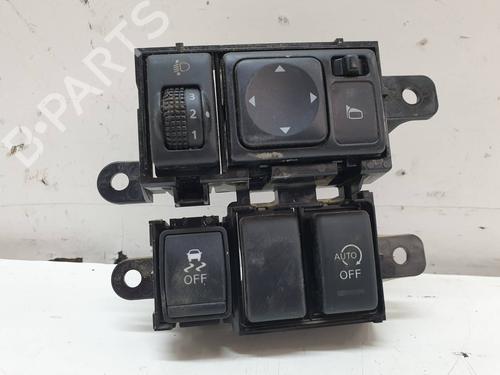 Used Switch NISSAN JUKE (F15) 1.6 (117 hp) 13665957