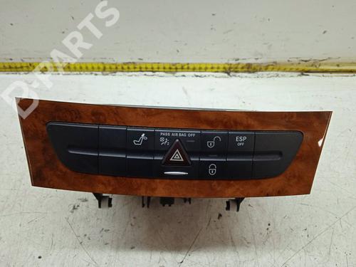 Used Climate control Climate control MERCEDES-BENZ E-CLASS (W211) E 320 CDI (211.022) (224 hp) 10037539 10037539