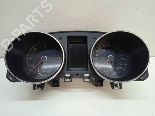 Used Instrument cluster VW GOLF VI (5K1) [2008-2014]  13321711