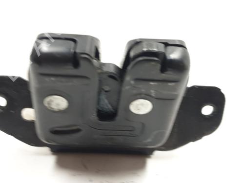 Tailgate lock TOYOTA YARIS (_P13_) 1.5 Hybrid (NHP130_, NHP130) | BP24802709C101 