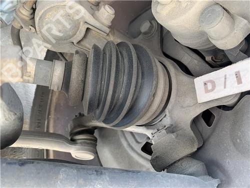Used Left front driveshaft TOYOTA YARIS (_P9_) [2005-2014]  26953702