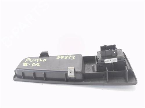 Right front window switch FIAT GRANDE PUNTO (199_) | BP31206633I26