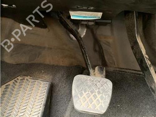 Used Clutch pedal Clutch pedal HONDA CIVIC VII Hatchback (EU, EP, EV) 1.6 i (EP2, EU8, EU6) (110 hp) 26953657 26953657