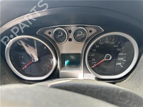 Used Instrument cluster Instrument cluster FORD KUGA I 2.0 TDCi (136 hp) 33461075 33461075