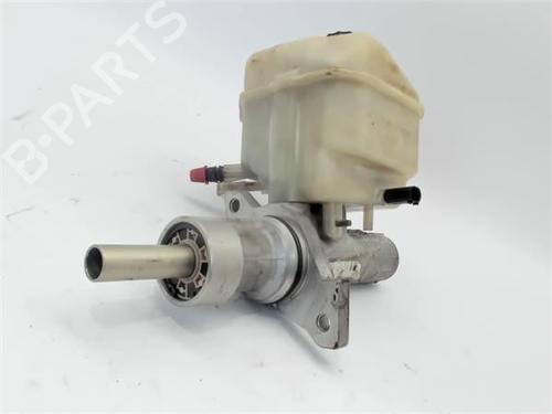 Used Brake master cylinder MERCEDES-BENZ SPRINTER 3,5-t Platform/Chassis (B906) 311 CDI (906.131, 906.133, 906.135, 906.231, 906.233,... (109 hp) 17618314