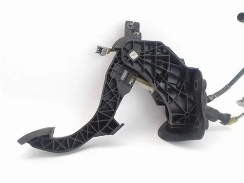 Clutch pedal CITROËN JUMPY III Van (V_)  | BP17804736I13 