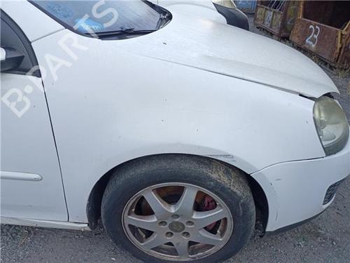 Used Right front fenders Right front fenders 37415506 37415506
