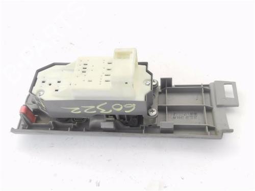 Left front window switch TOYOTA YARIS (_P9_)  | BP26955976I27 
