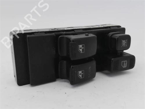 Used Left front window switch KIA CARNIVAL II (GQ) [1999-2007]  25718908