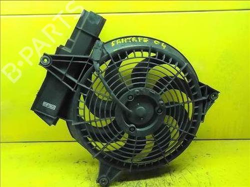 Used Radiator fan HYUNDAI SANTA FÉ I (SM) 2.0 CRDi (113 hp) 17969138