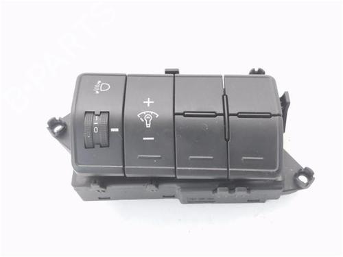 switch-hyundai-i30-gd-2011-36050832 main image