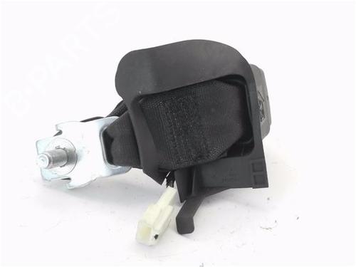 Seat buckle TOYOTA COROLLA Hatchback (_E21_, _EA1_, _EH1_) 1.8 Hybrid (ZWE211) | BP24622591I32 