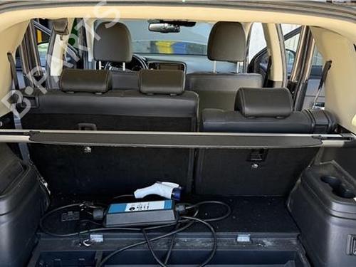 Used Rear parcel shelf Rear parcel shelf MITSUBISHI OUTLANDER III (GG_W, GF_W, ZJ, ZL, ZK) Plug-in Hybrid (GG2W) (200 hp) 29135167 29135167