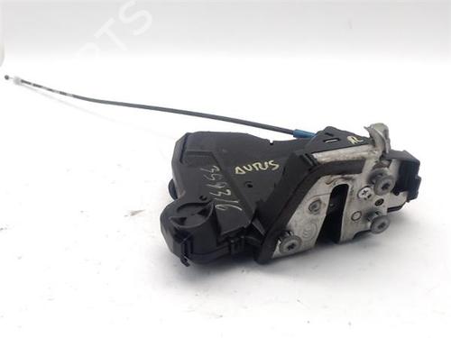 Used Front right lock TOYOTA AURIS (_E15_) 2.0 D-4D (ADE150_, ADE150R) (126 hp) 25718838