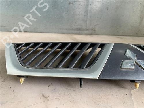Grille MITSUBISHI OUTLANDER II (CW_W) 2.0 DI-D (CW8W) | BP25007367C40 