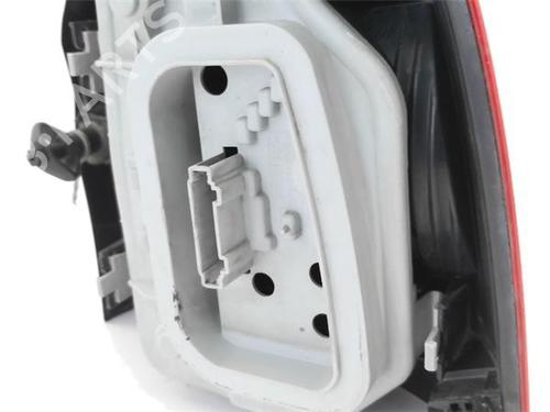 Left taillight VW POLO (9N_, 9A_)  | BP22432922C34 