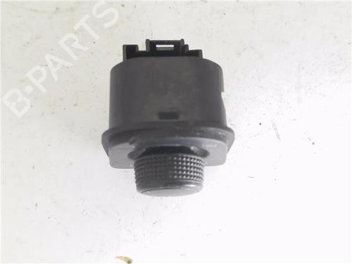 Mirror switch SEAT ATECA (KH7, KHP) 1.5 TSI | BP37261069I25 - Image 8