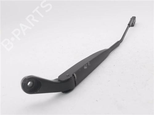front-windshield-wiper-arm-ford-ka-ru8-2008-2009-2010-2011-2012-2013-2014-2015-2016-32656710 main image