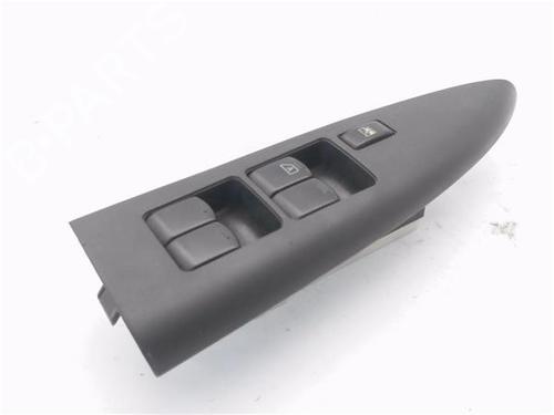 Used Left front window switch NISSAN NOTE (E11, NE11) 1.5 dCi (86 hp) 29574402