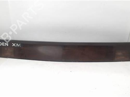 Used Rear center light CITROËN XM (Y3) [1989-1994]  19310466
