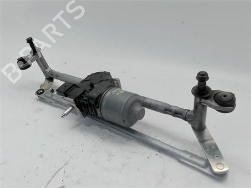Used Front wiper motor VW POLO V (6R1, 6C1) 1.2 TSI 16V (90 hp) 16367727