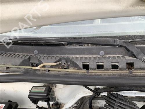 front-windshield-wiper-arm-suzuki-vitara-et-ta-td-1988-1989-1990-1991-1992-1993-1994-1995-1996-1997-1998-1999-2000-2001-2002-32418789 main image