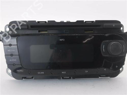 Radio SEAT LEON (1P1) 1.9 TDI | BP31575122E6 - Image 10